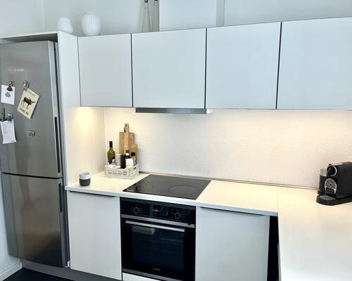 Renoveret lejlighed med moderne detaljer i Aalborg