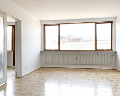 Delevenlig 2 værelses lejlighed centralt i Aarhus C.