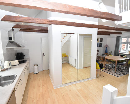 Eksklusiv taglejlighed med loft til kip i Aalborg