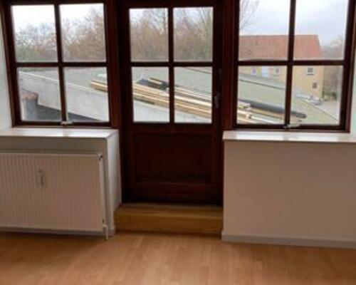 Stor 2 værelses lejlighed i Haderslev centrum