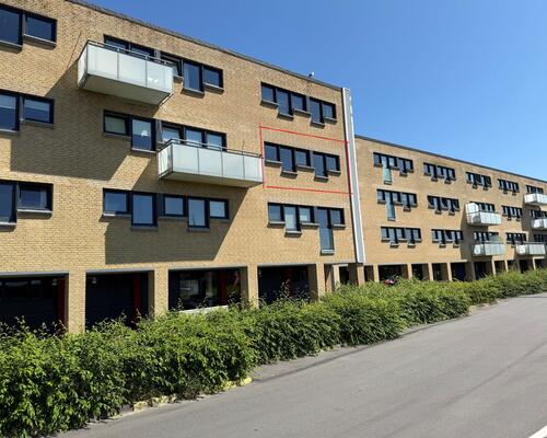 Flot 3-værelses med østvendt altan og storslået havudsigt.