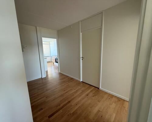 Flot 3-værelses med østvendt altan og storslået havudsigt.