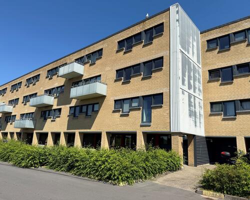 Flot 3-værelses med østvendt altan og storslået havudsigt.