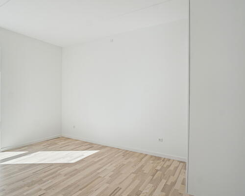 Egedal stationsby - Praktisk 2 vær. lejebolig med stor altan