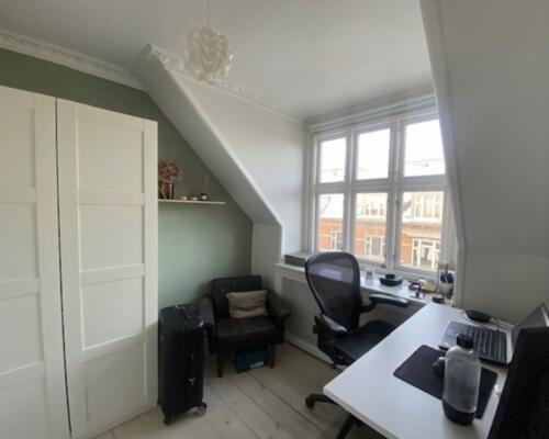 Skøn Østerbro penthouse lejlighed