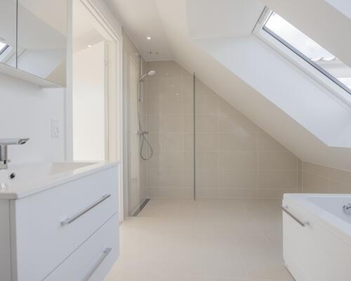 Flot nybygget luksus lejlighed i Sygehusparken