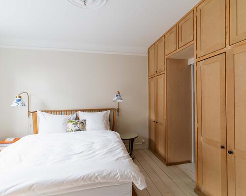 Lys og velindrettet 3-værelses lejlighed med moderne komfort