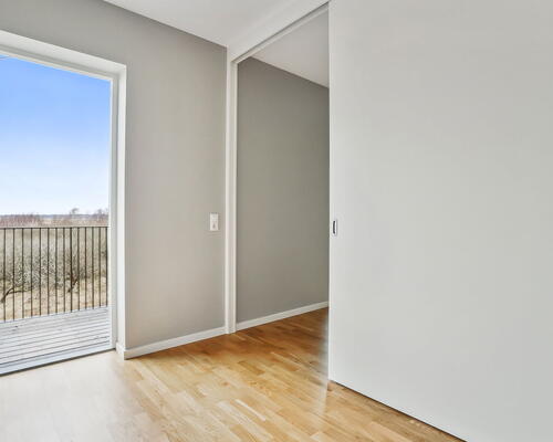 2 vær bolig i UN17 Lunden - et bofællesskab for dig over 40 år  - Mulighed for separat stue og spiseplads i 1. række til Fælled