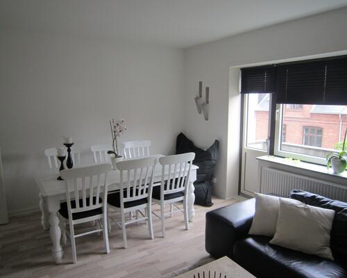 Dejlig nyere renoveret 2. værelses Lejlighed