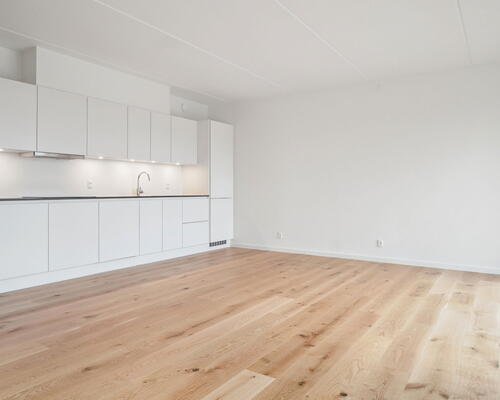 Flot moderne 4-værelses bolig med plads til hele familien og altan ud til gården - Ingen bindingsperiode!