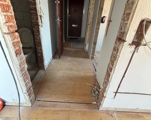 Total renoveret lejlighed med mange indretningsmuligheder