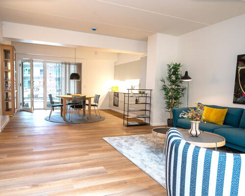 Unik 3-værelses lejlighed med fjordudsigt og stor altan