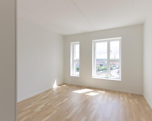 Flot 3-værelses lejlighed med to altaner på 9. etage