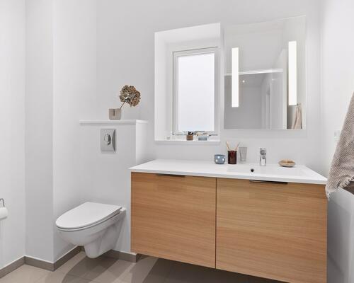 Moderne 4-værelses rækkehus med to skønne terrasser