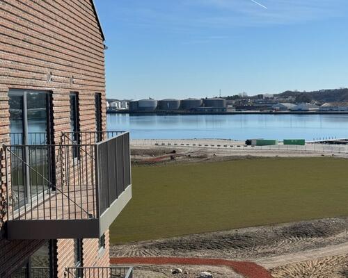 Skøn 1-værelses med hems og terrasse