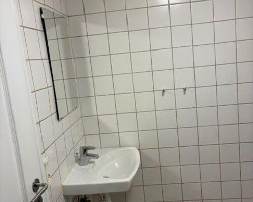 Velholdt 2-værelses på 45 m2 med separat køkken og lyse rum