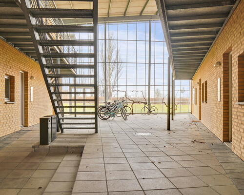 2 værelses lys lejlighed tæt på universitetet - KUN 1 MÅNEDS DEPOSITUM