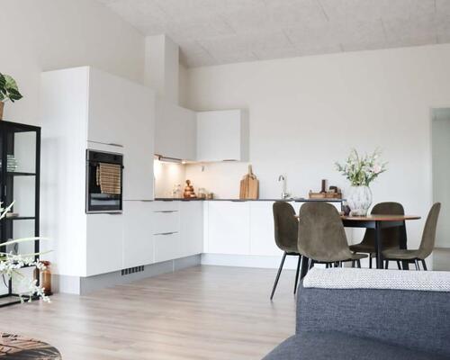 Skønt 3-værelses rækkehus. Obs. alle billeder og plantegninger er vejledende.