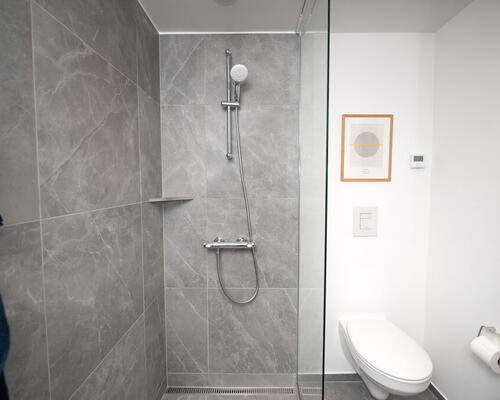 Lækker 5-værelses lejlighed i nybyggeri med alt i hårde hvidevarer