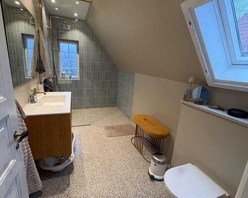 Flot møbleret villa med god beliggenhed | Hellerup