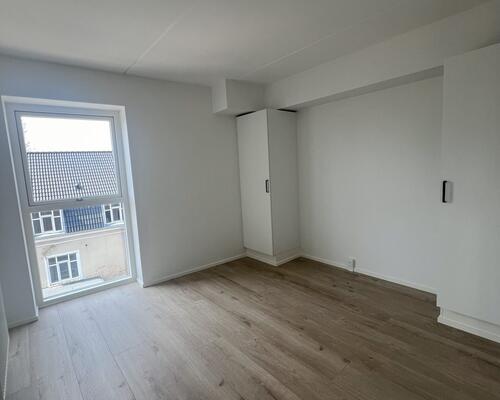 Ny lejlighed med egen altan