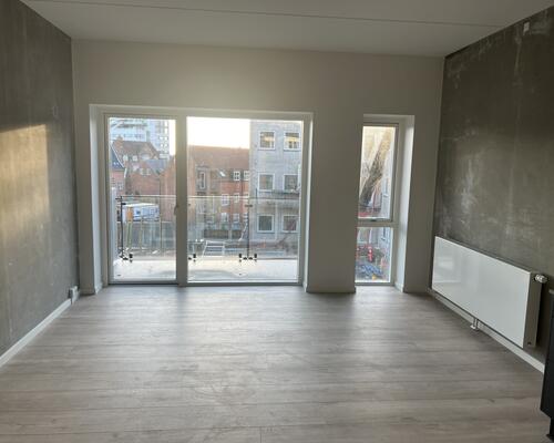 Ny lejlighed med egen altan