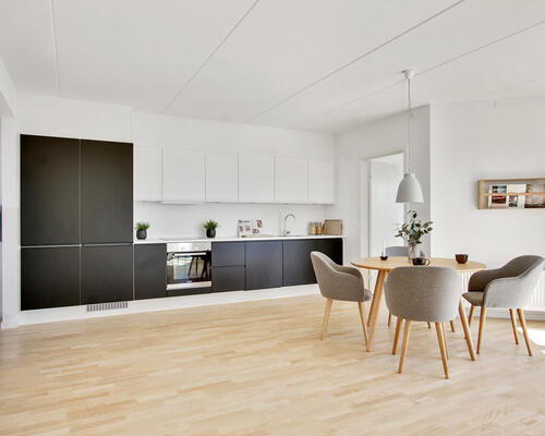 Skøn 4-værelses lejlighed i Ceresbyen