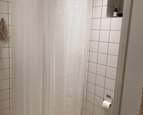 Delevenlig lejlighed med stor altan