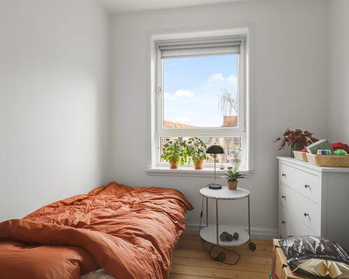 Lejlighed med stor altan, nyt køkken og nyt bad i Jyllandsgade