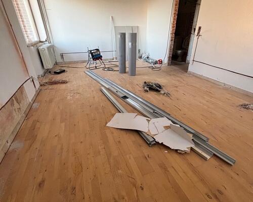 Total renoveret lejlighed med mange indretningsmuligheder