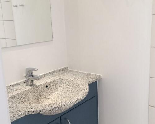 Lys og rummelig 1-værelses lejlighed med fantastisk udsigt over Aarhus