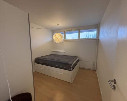 Møbleret lejlighed med stor altan | København V