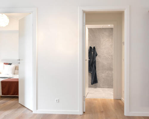 Lækker 4-værelses lejlighed i nybyggeri med stor altan