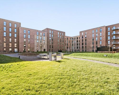 Flot lejlighed med stor altan og højt kvalitetsniveau 😍<br>