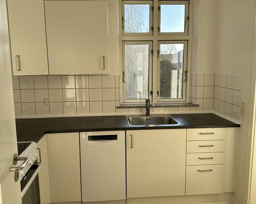 Nyistandsat 3 vær. lejlighed i centrum.