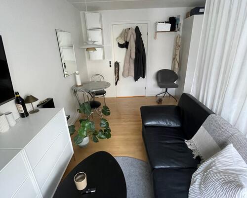 Stor 1-værelses med central beliggenhed.