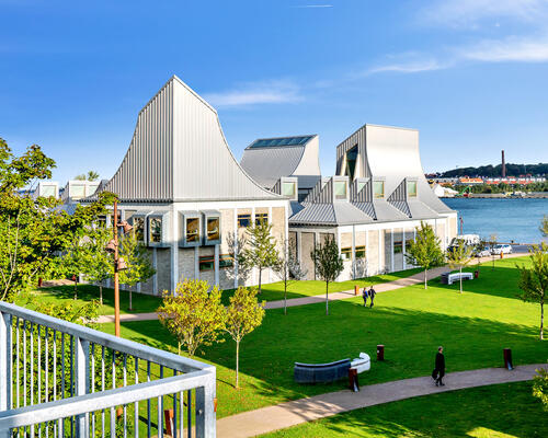 3 værelses lejlighed på hele 165 m² beliggende tæt på fjorden.