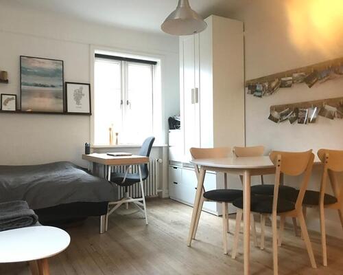 1 værelses lejlighed i charmerende ejendom på Frederiksbjerg