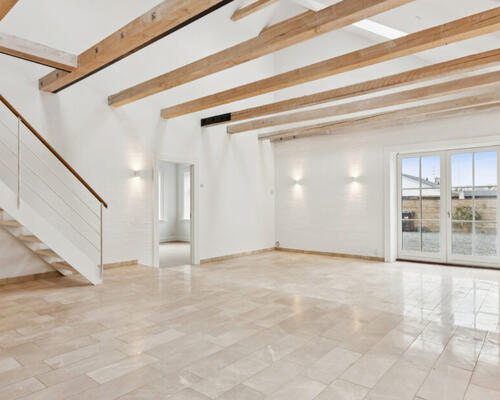 Fully Renovated House with Loft Rooms – Kollundvej, 2770 Kastrup