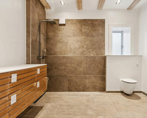 Fully Renovated House with Loft Rooms – Kollundvej, 2770 Kastrup