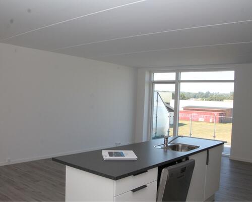 Lækker 4- værelses med skøn vestvent altan