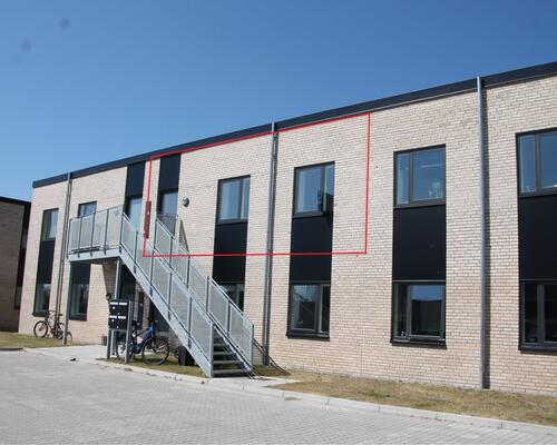 Lækker 4- værelses med skøn vestvent altan