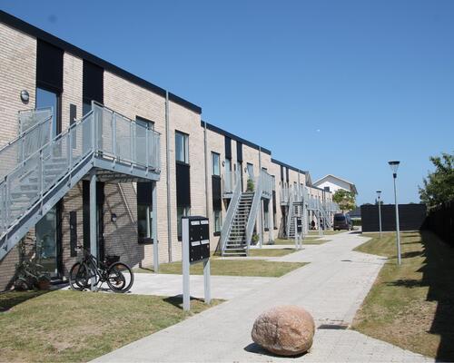 Lækker 4- værelses med skøn vestvent altan