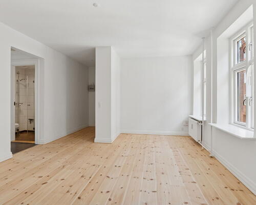 Lys 2-værelses på Valdemarsgade – 52 m2 tæt på midtbyen og havnefronten