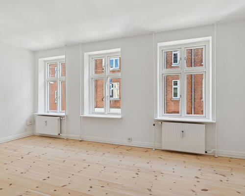 Lys 2-værelses på Valdemarsgade – 52 m2 tæt på midtbyen og havnefronten