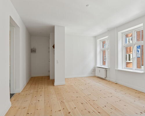 Lys 2-værelses på Valdemarsgade – 52 m2 tæt på midtbyen og havnefronten