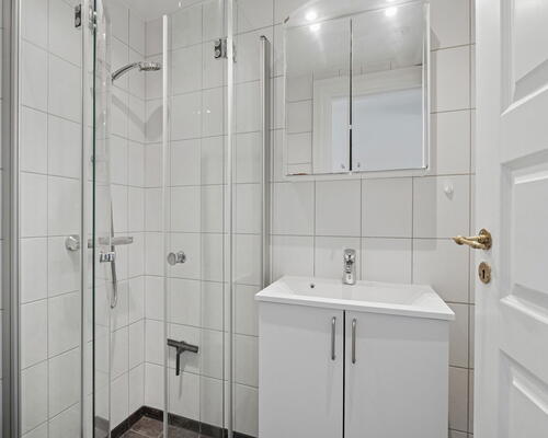 Lys 2-værelses på Valdemarsgade – 52 m2 tæt på midtbyen og havnefronten