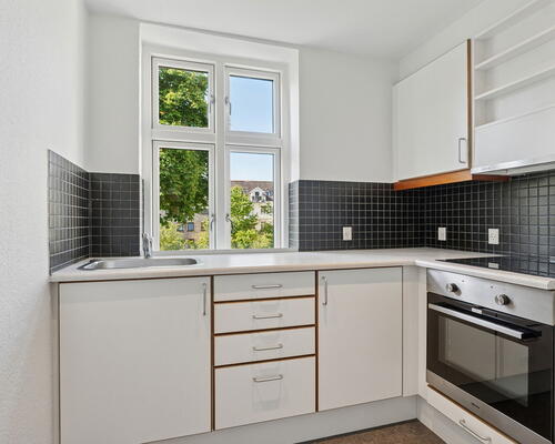 Lys 2-værelses på Valdemarsgade – 52 m2 tæt på midtbyen og havnefronten