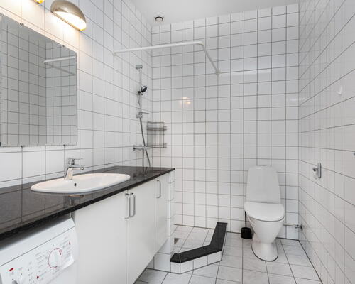 skøn 3-værelses lejlighed til fælles tagterrasse