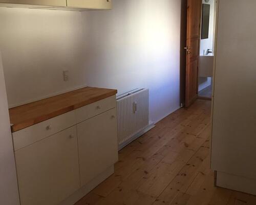 Hyggelig 2 værelses lejlighed